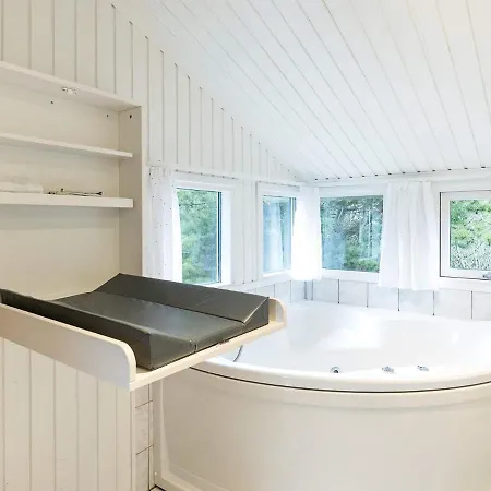 Holiday home 10 Person In *